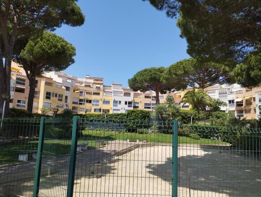Studio 4 Couchages Avec Piscine D'Ete Vue Port Agde Ngoại thất bức ảnh