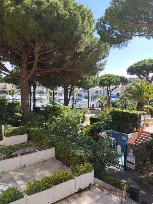 Studio 4 Couchages Avec Piscine D'Ete Vue Port Agde Ngoại thất bức ảnh